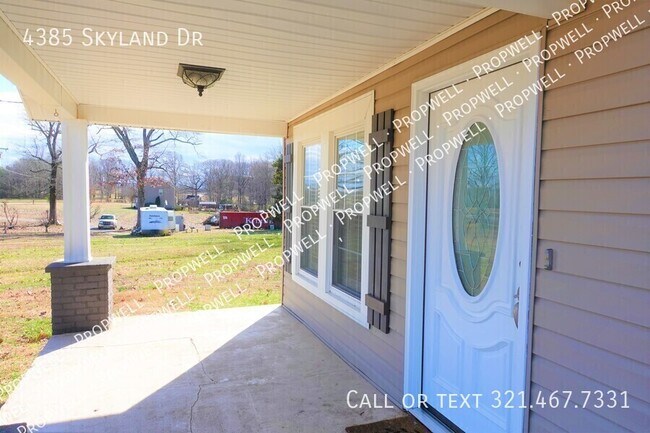 Building Photo - 4385 Skyland Dr