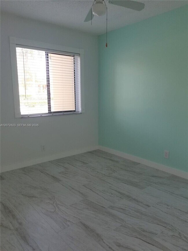 Building Photo - 11334 Royal Palm Blvd