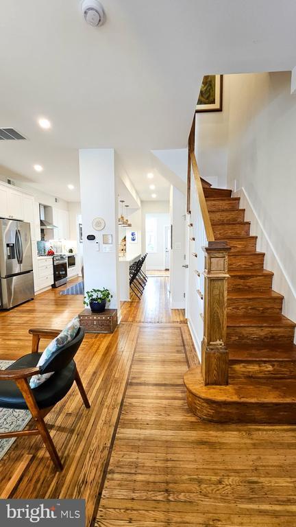 Building Photo - 3206 Warder St NW