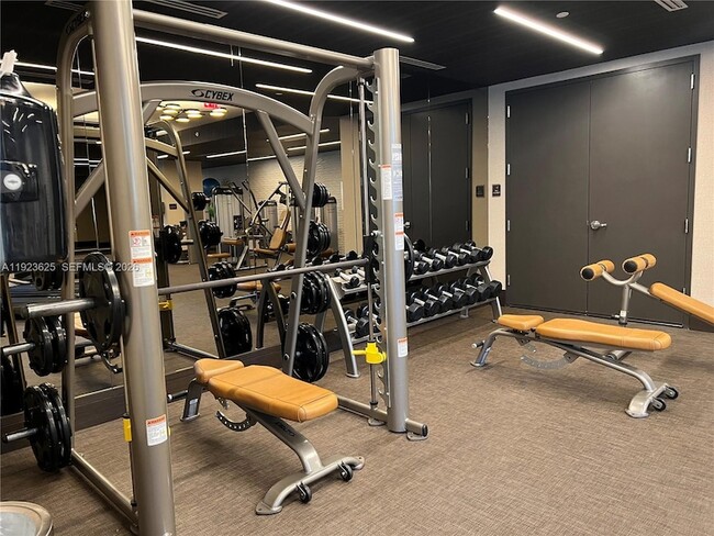 Building Photo - 301 Altara Ave