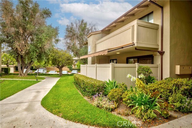 Building Photo - 13602 La Jolla Cir