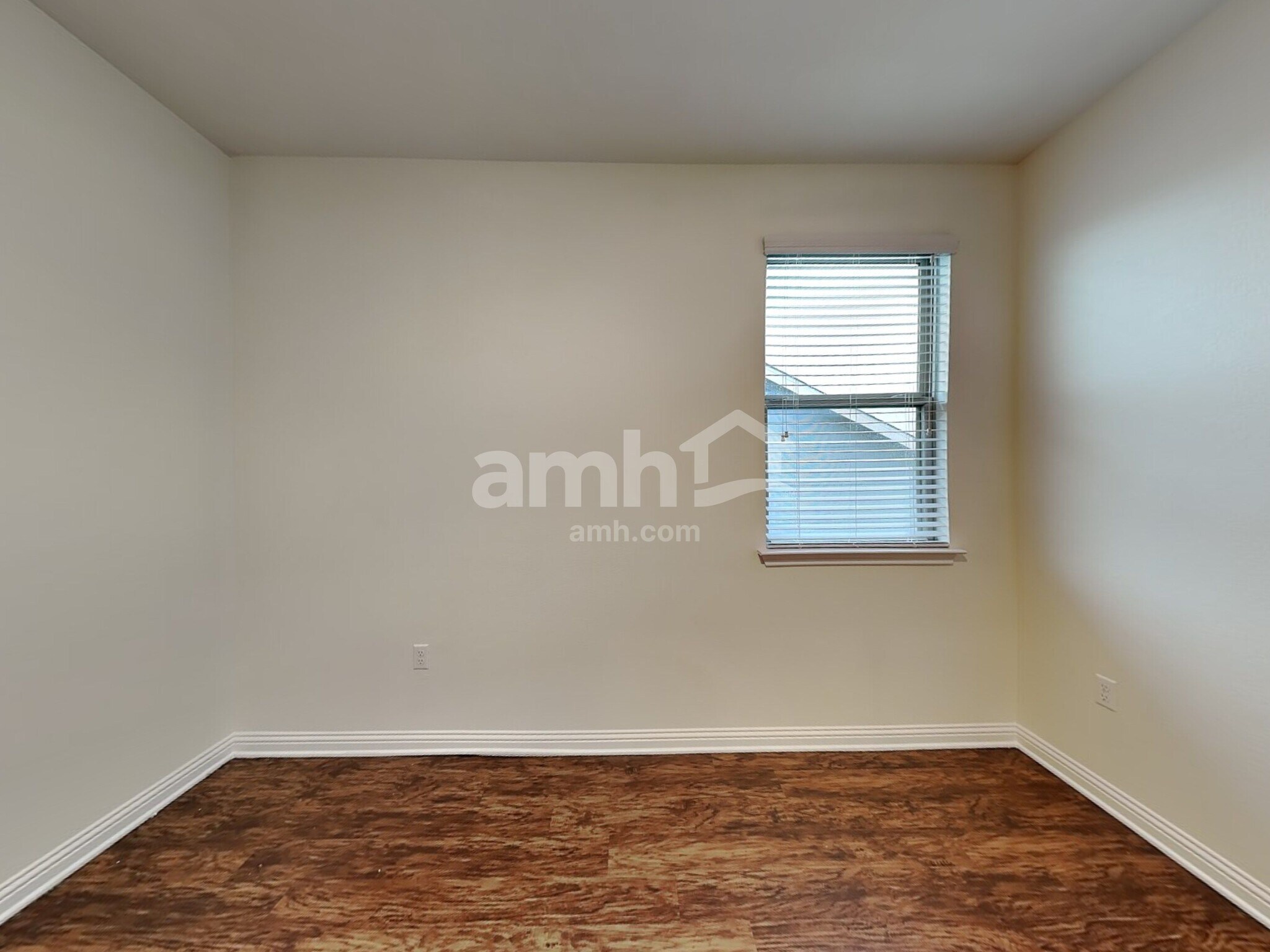 Building Photo - 6012 Gerard Dr