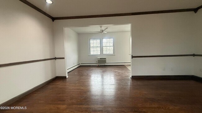 Building Photo - 364 Westwood Ave