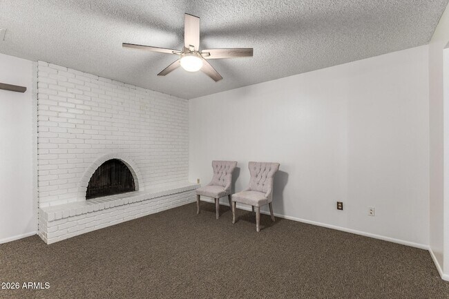 Building Photo - 3541 E Dahlia Dr