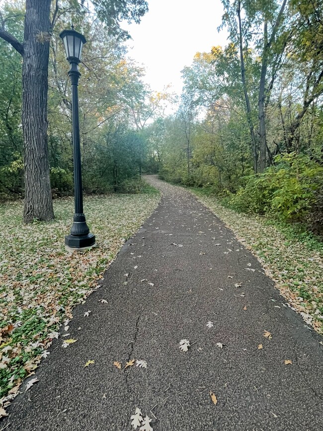 Building Photo - 1036 Edmund Ave W