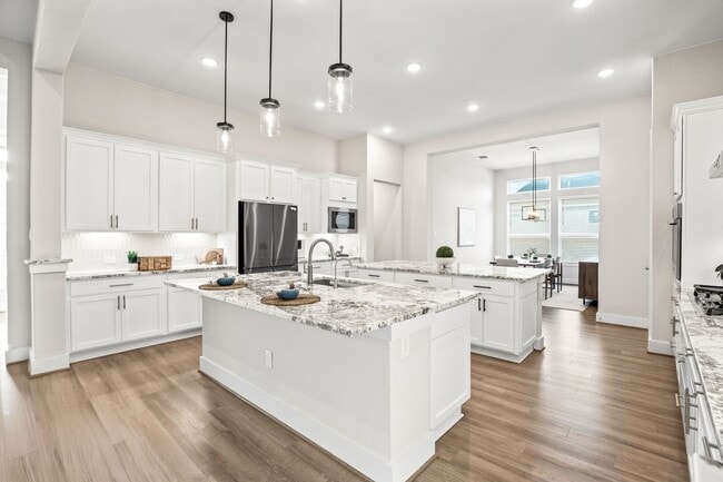 Building Photo - Stunning Single-Story Home with Designer Finishes, Private Pool & Expansive Greenbelt Lot