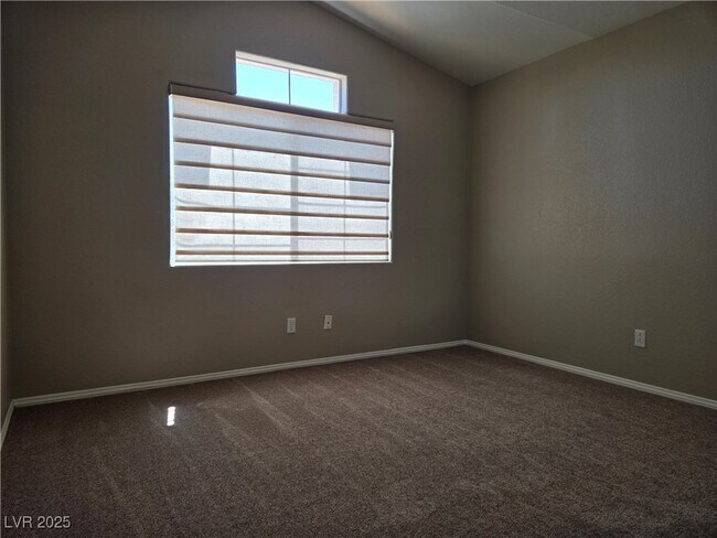 Building Photo - 1817 Summit Pointe Dr