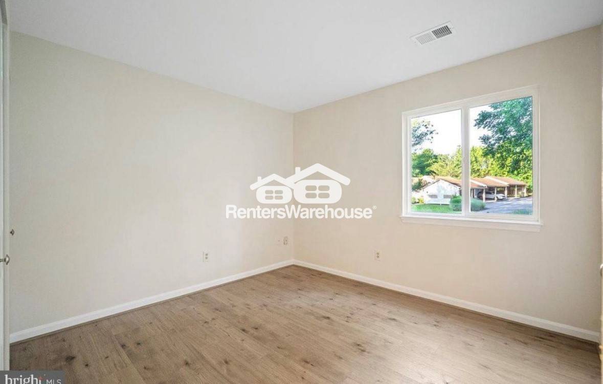 Building Photo - 10264 Redtail Ct