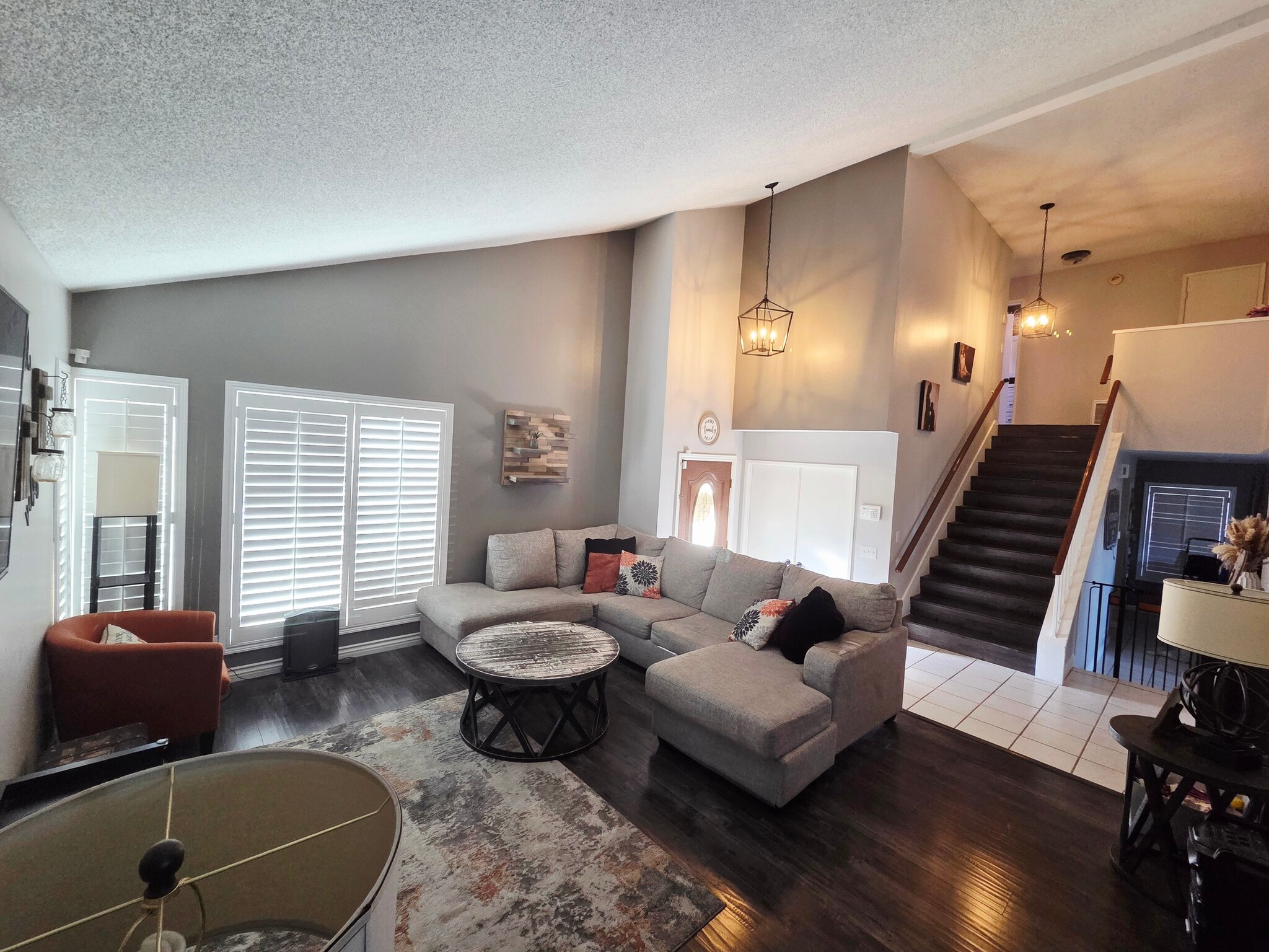 Building Photo - 22 Ridge Crest Cir