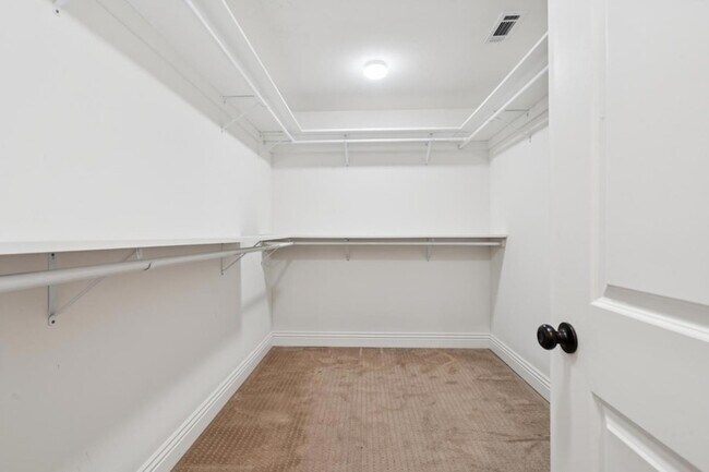 Building Photo - 2081 Buttner Rd