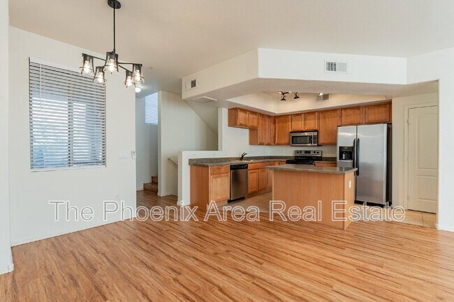 Building Photo - 2401 E Rio Salado Pkwy