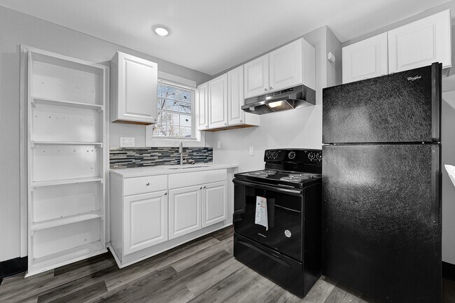 Building Photo - 1313 10th St