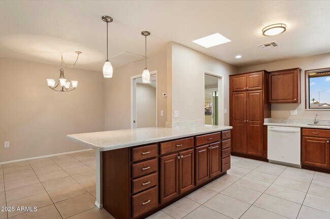 Building Photo - 9901 W Bright Angel Cir