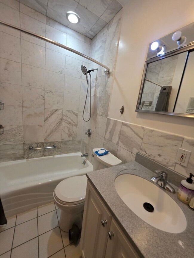 Building Photo - No Brokers Fee, Central Heat/AC, Garage Pa...