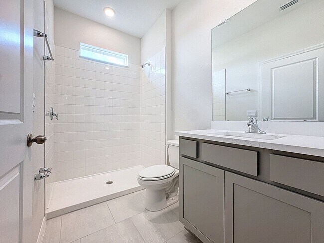 Building Photo - 10547 Bridgegate Hts Lp