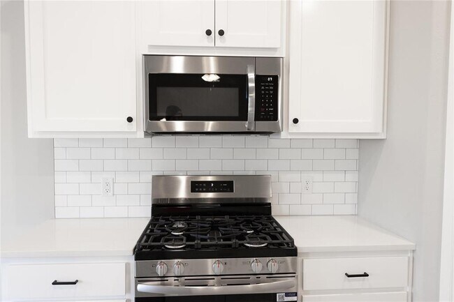 Building Photo - 9113 NW 127th St