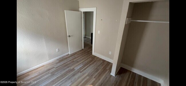 Building Photo - 1014 Snyder Ave