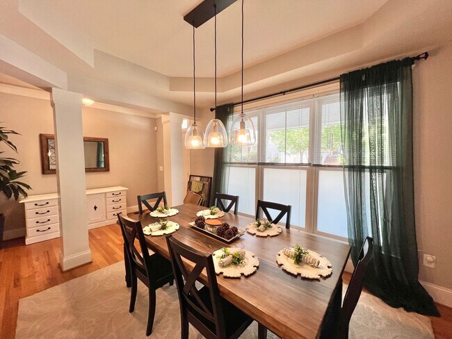 Building Photo - Gorgeous Custom Built 4BD, 3BA Holly Springs Home with Home Gym Setup and Fenced In Yard