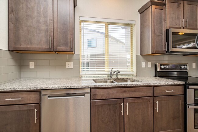 Building Photo - Move-In Ready Home in Desirable Banning Lewis Ranch!!