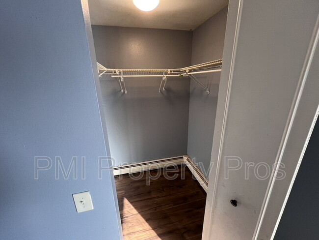 Building Photo - 4253 W Rivers Edge Cir