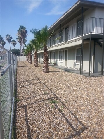 Primary Photo - Monterrey Apartments