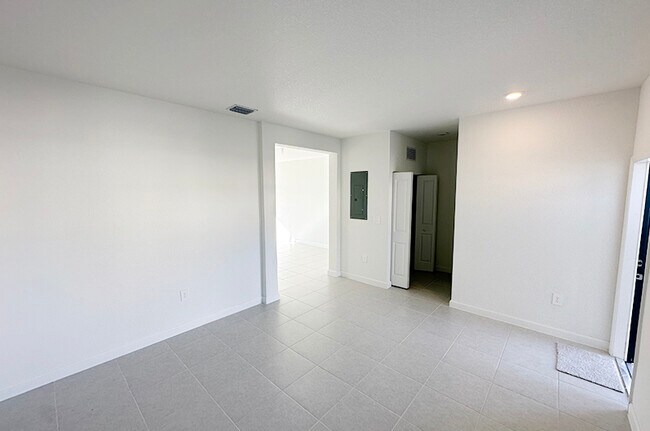Building Photo - 12432 NW 23rd Ct