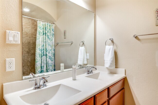 Building Photo - 8470 Coral Cove Pass Ln