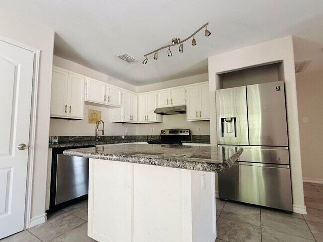 Building Photo - 2103 Dorado Dr
