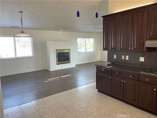 Building Photo - 138 W Canada