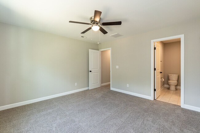 Building Photo - Brand NEW Three Bedroom Home!