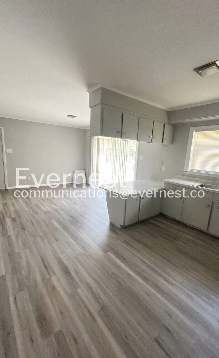 Building Photo - 4806 Gum Springs Rd