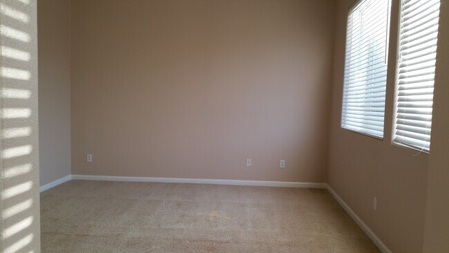 Building Photo - Charming 4-Bedroom Home in a Great Location!