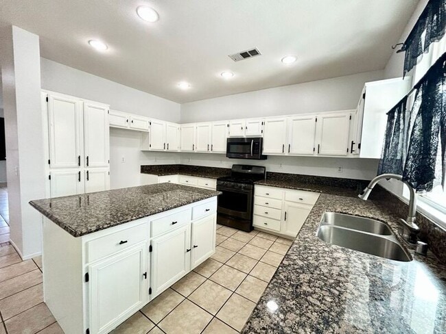 Building Photo - 15624 Choctaw Ct