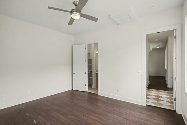 Building Photo - Newly Renovated Condominium