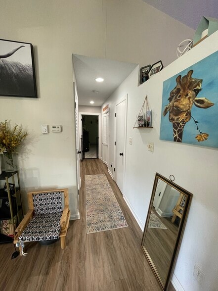 Building Photo - 13565 140th Ave