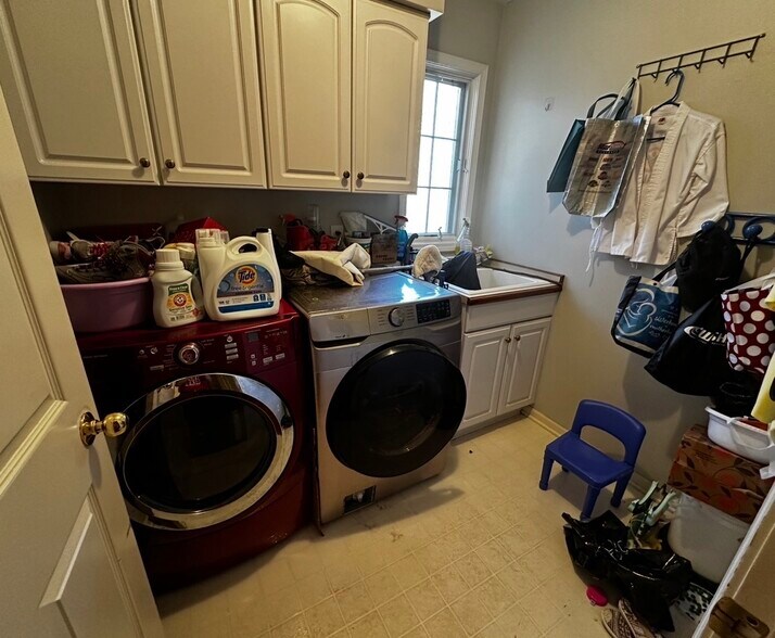 Building Photo - 4263 Goldenwood Dr