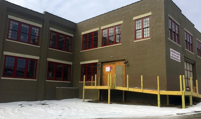 Building Photo - Cascade Lofts