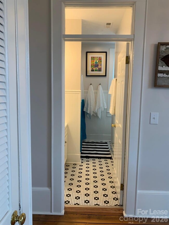 Building Photo - 22 N Congress St