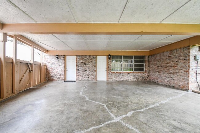 Building Photo - 7714 Eichler Dr