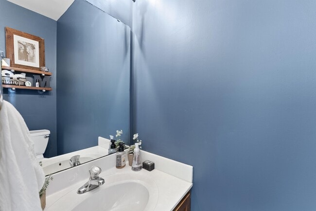 Building Photo - 5524 Running Fox Ln