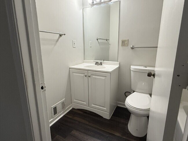 Building Photo - 8439 Lake Dr
