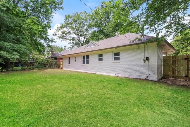Building Photo - 5113 Helene Rd