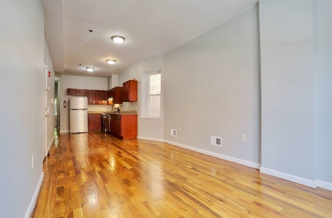 Building Photo - 236 Van Horne St