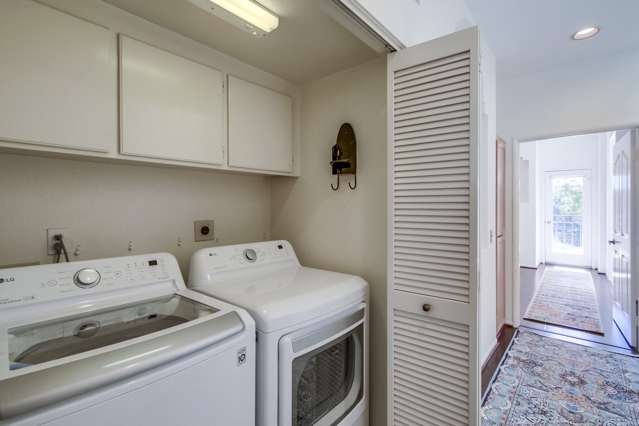 Building Photo - 7140 Calabria Ct