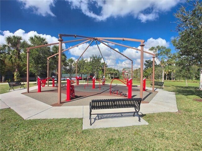 Building Photo - 3090 N Course Dr