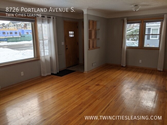 Building Photo - 8726 Portland Ave S