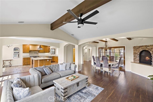 Building Photo - 1609 S Ola Vista