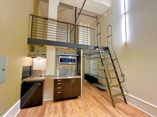 Building Photo - Beautifully Landmark Building with a 1BD/1BATH Located in the Heart of San Francisco!!!!