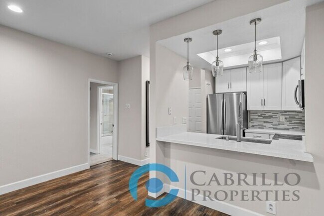 Building Photo - 2236 River Run Dr