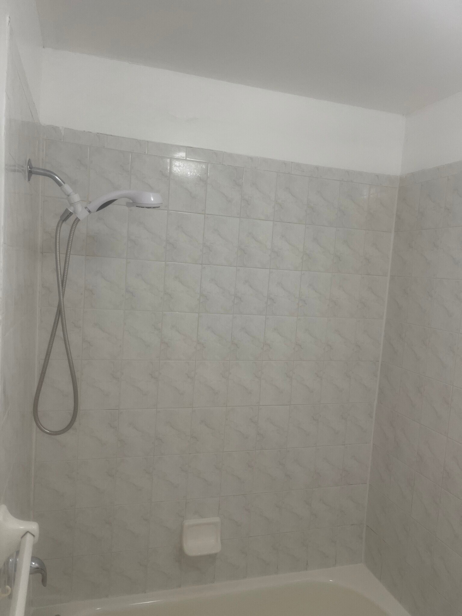 Building Photo - 335 Claremont Ave